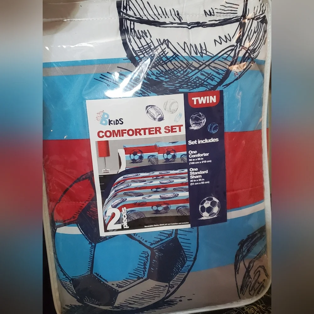 Kids 2piece twin‎ size blue white red colorblock sports themed Comforter Set new